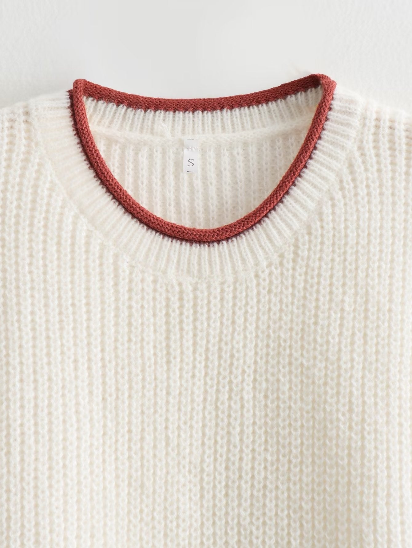 Round Neck Knitted Black & Red Edge Sweater Ramay